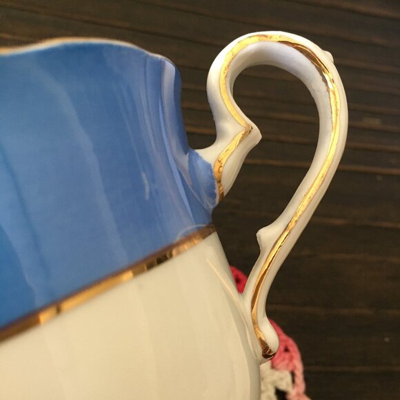 Royal Stafford Blue and Gold English Bone China Teacup & Saucer Set - Picture 9 of 10